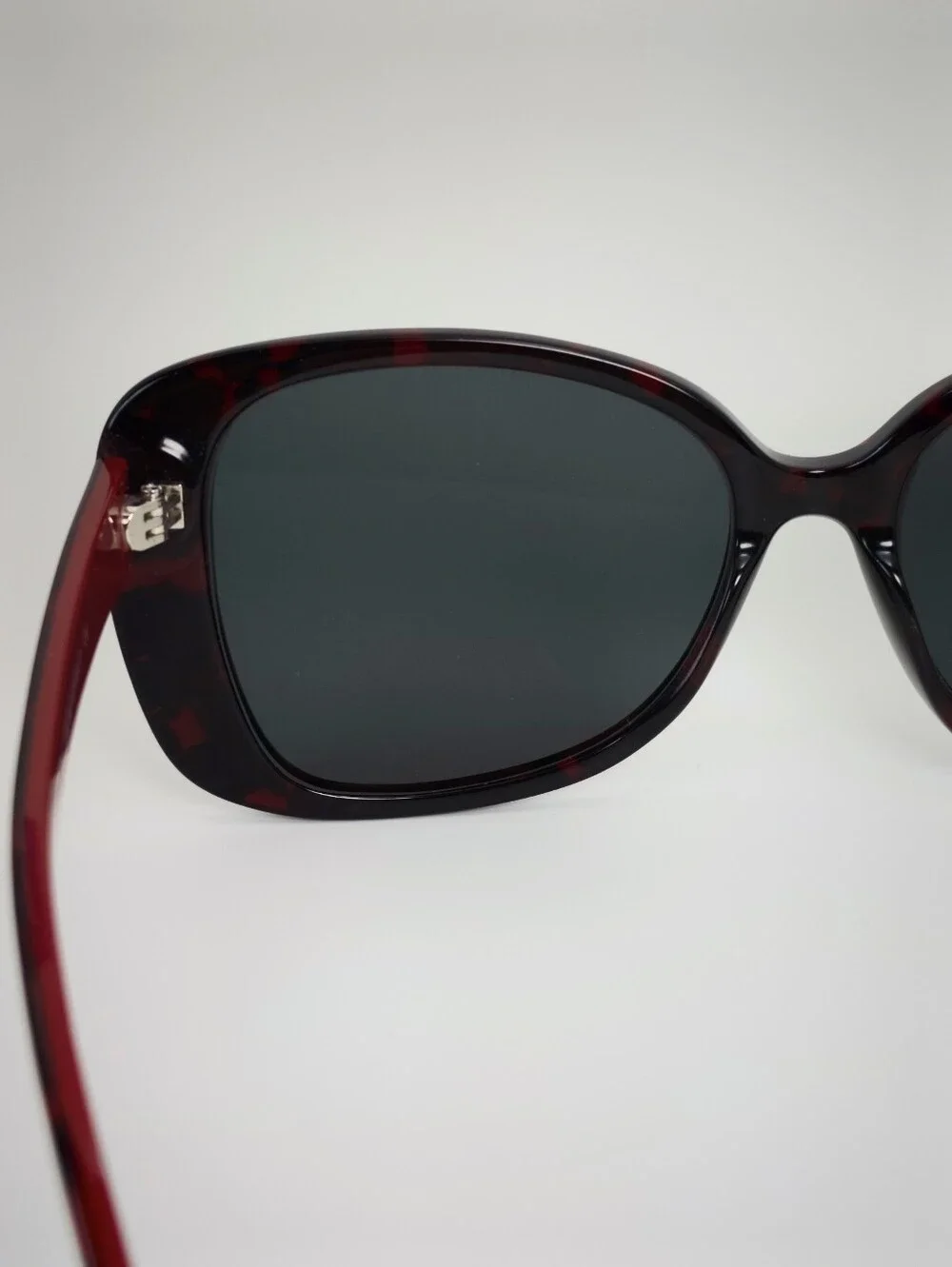 Marilyn. Oversized Women's Frame in Black and Red Tortoise.